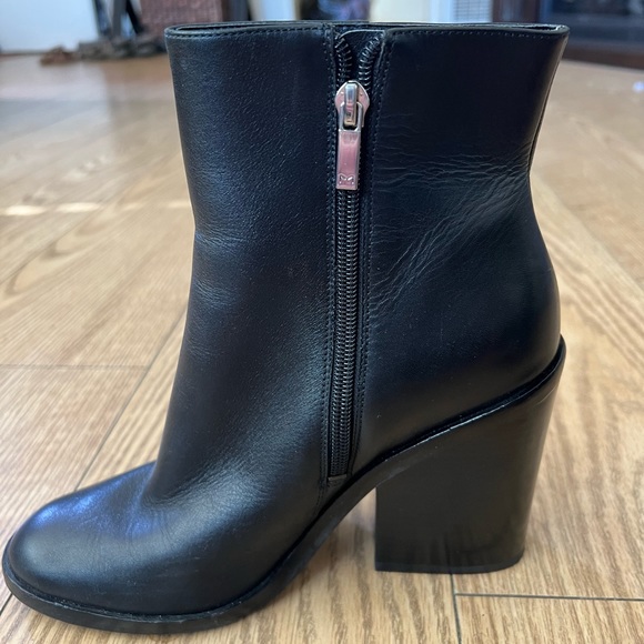 Marc Fisher black booties - Picture 3 of 4